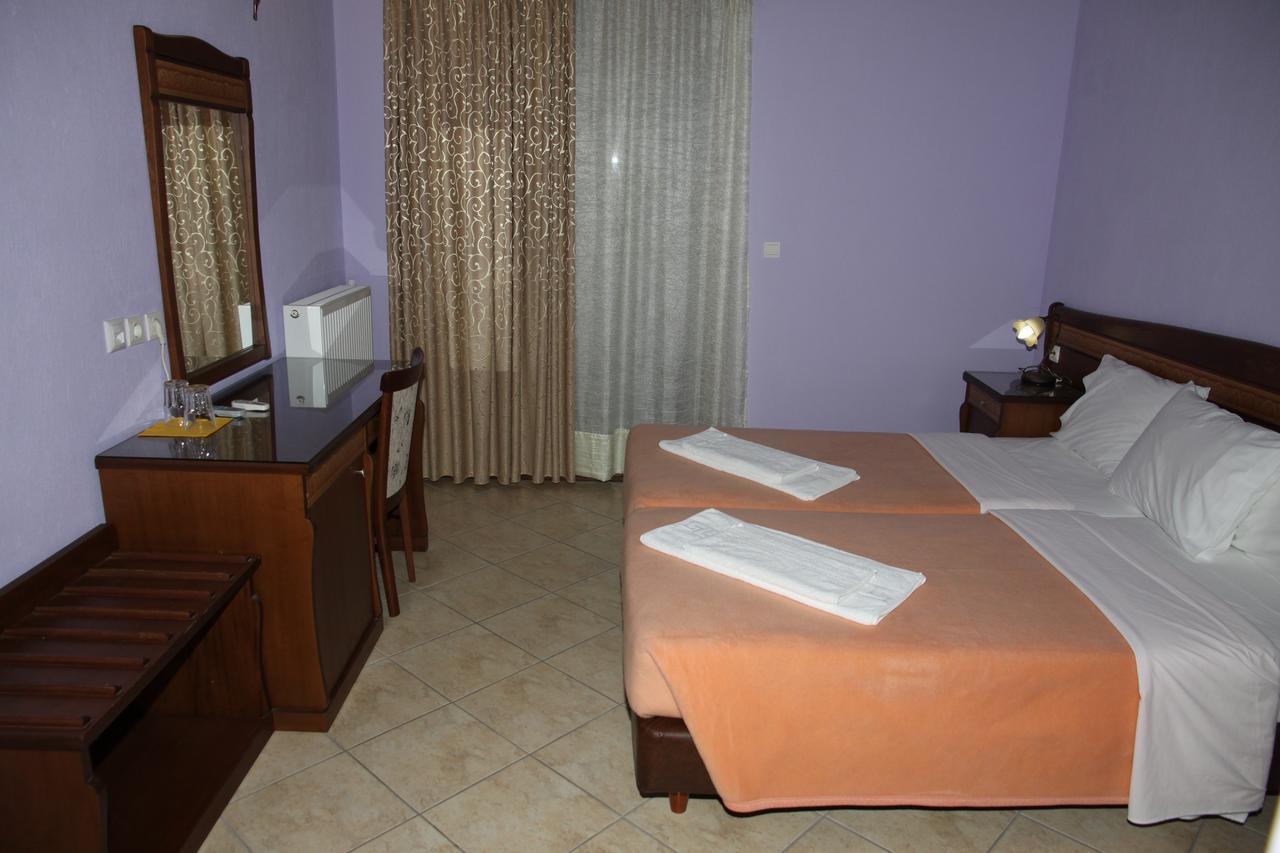 Hotel Thea Dodoni Manteio Habitación foto
